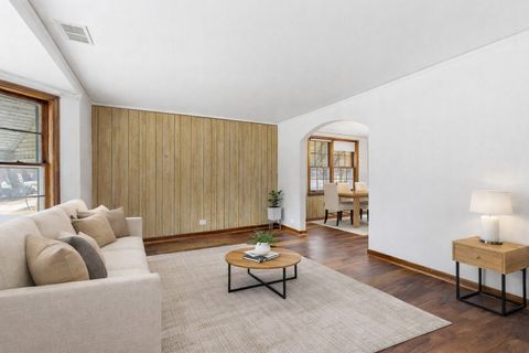 Tiny photo for 3546 S 56th Court, Cicero, IL 60804 (MLS # 12596606)