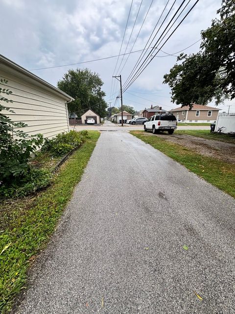 Tiny photo for 16254 Prairie Avenue, South Holland, IL 60473 (MLS # 12469940)