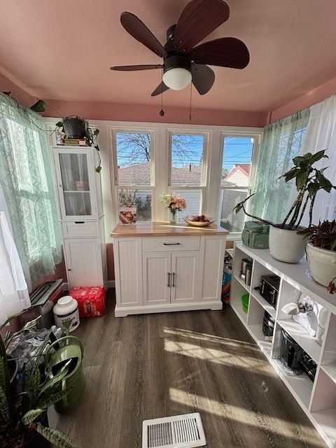 Tiny photo for 16254 Prairie Avenue, South Holland, IL 60473 (MLS # 12469940)