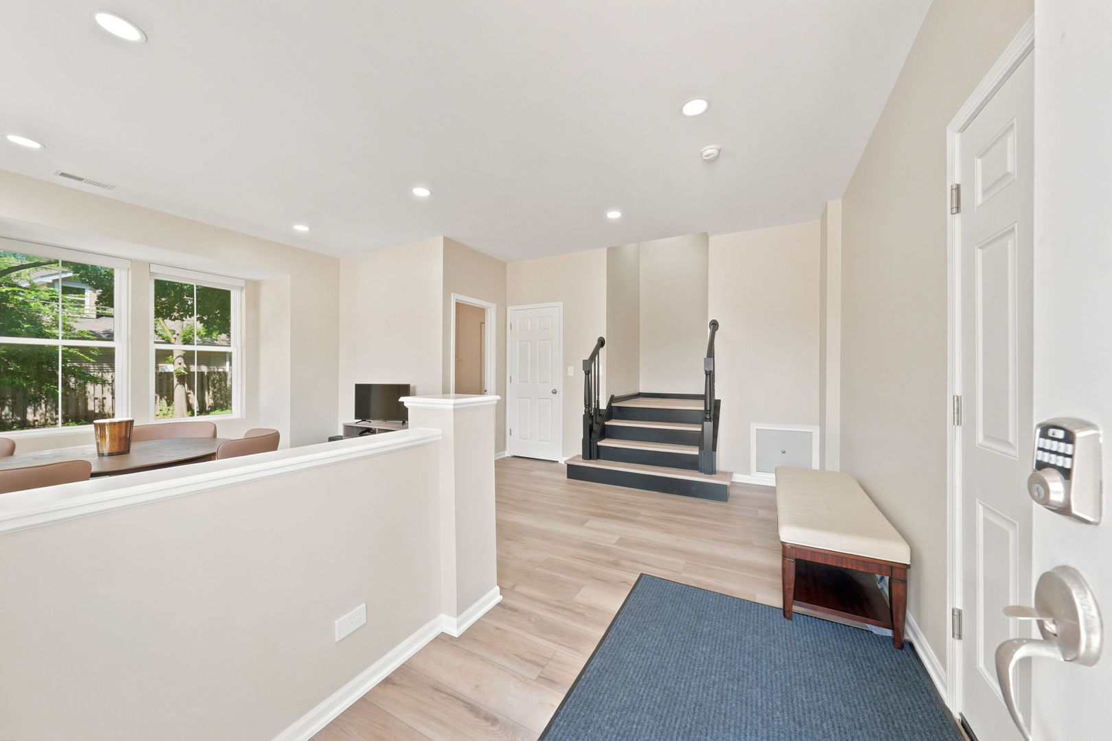 2112 S Crambourne Way 6-6