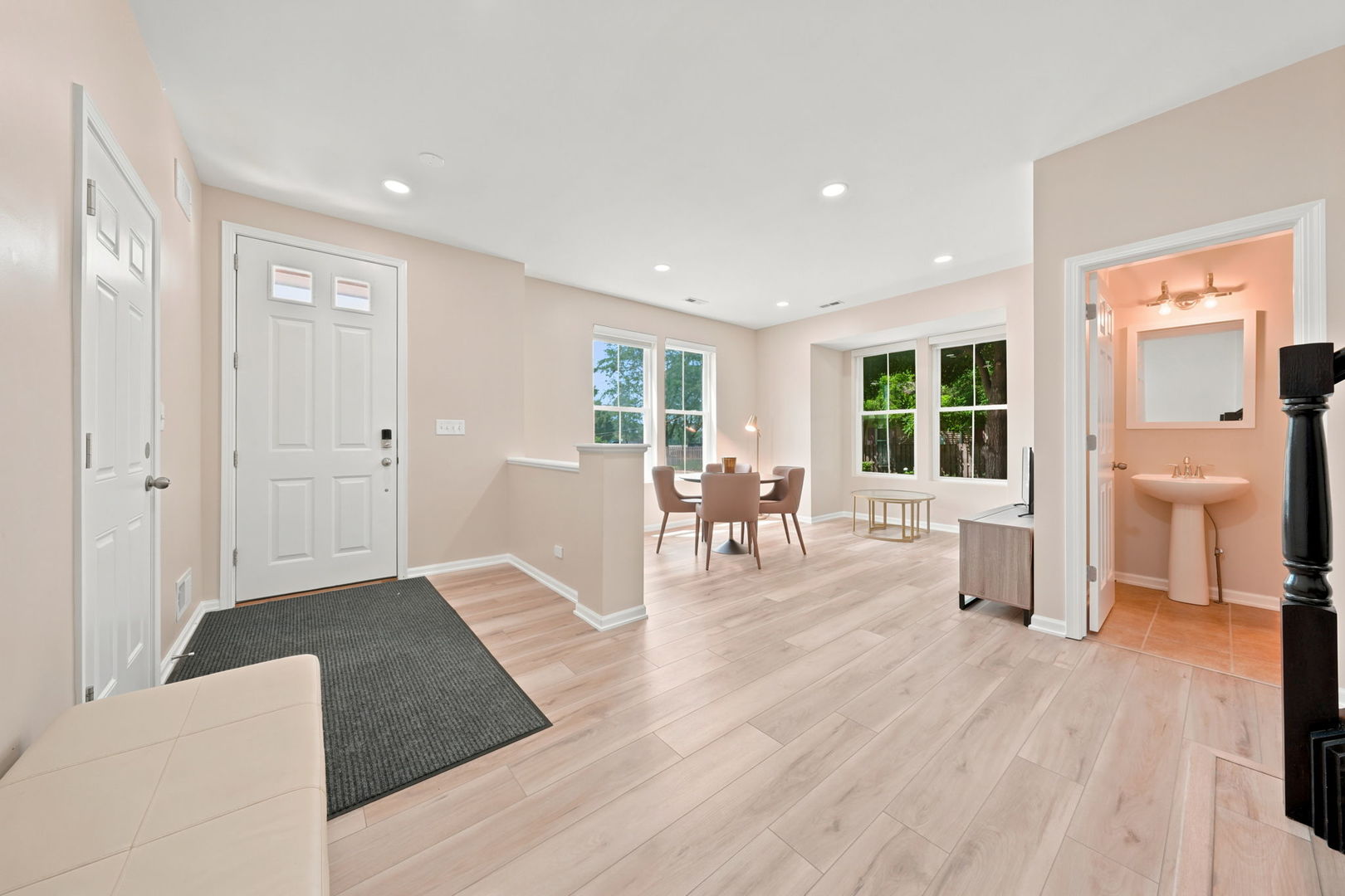 2112 S Crambourne Way 6-6