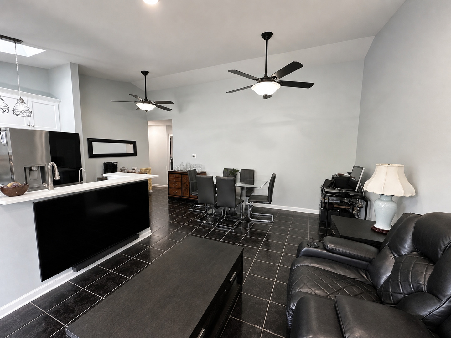 3321 Greenwich Lane