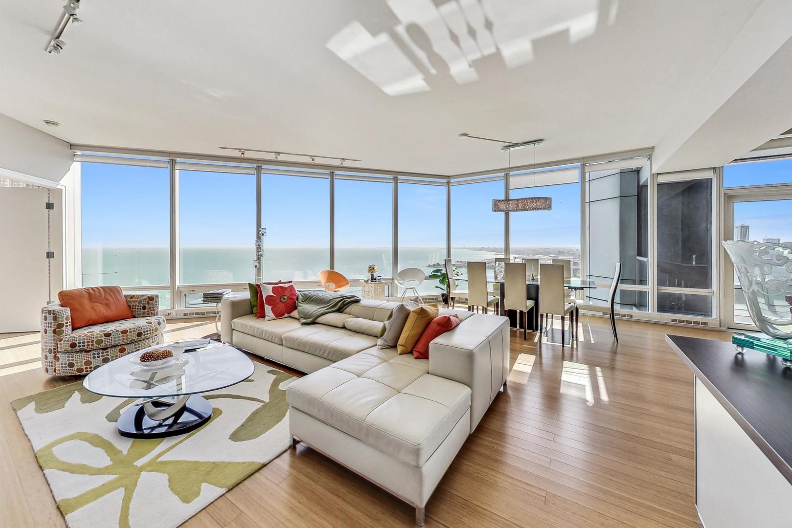 340 E Randolph Street 4901