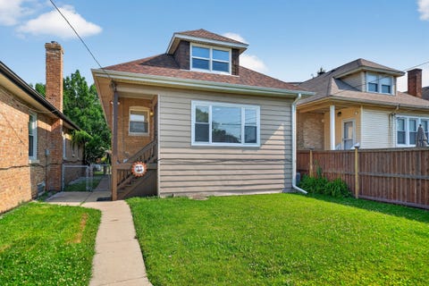 Tiny photo for 5755 W Eddy Street, Chicago, IL 60634 (MLS # 12709699)