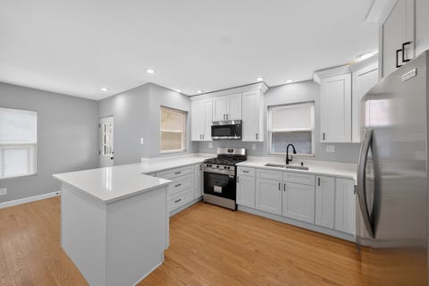 Tiny photo for 5755 W Eddy Street, Chicago, IL 60634 (MLS # 12709699)