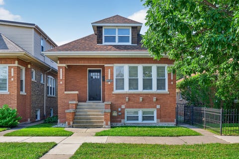 Photo of 5755 W Eddy Street, Chicago, IL 60634 (MLS # 12709699)