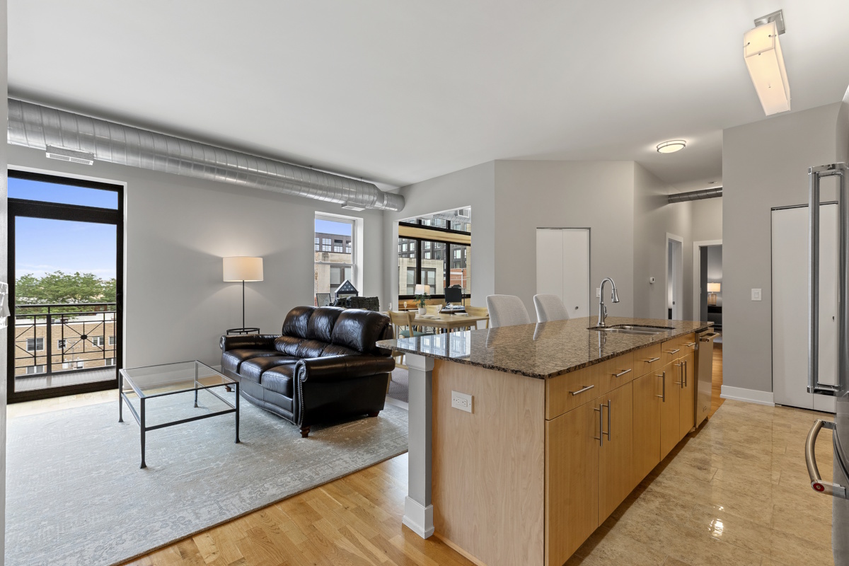 1155 W Madison Street 603