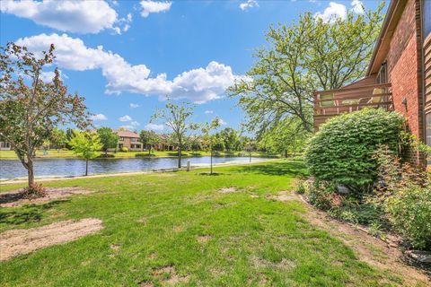 Tiny photo for 2108 Sunview Drive #2108, Champaign, IL 61821 (MLS # 12639302)