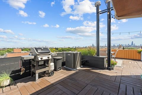 Tiny photo for 1865 N Winnebago Avenue #4S, Chicago, IL 60647 (MLS # 12448675)