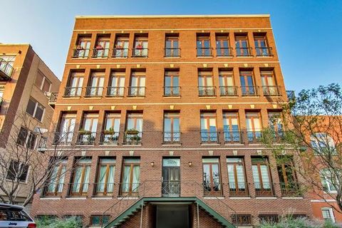 Photo of 1865 N Winnebago Avenue #4S, Chicago, IL 60647 (MLS # 12448675)