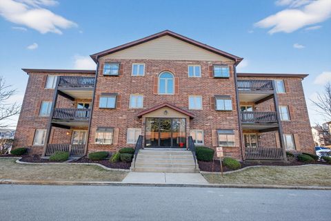 Photo of 6419 Oak Forest Avenue #2N, Tinley Park, IL 60477 (MLS # 12581979)