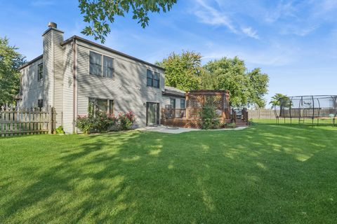 Tiny photo for 1012 Londonberry Court, Bolingbrook, IL 60440 (MLS # 12474410)