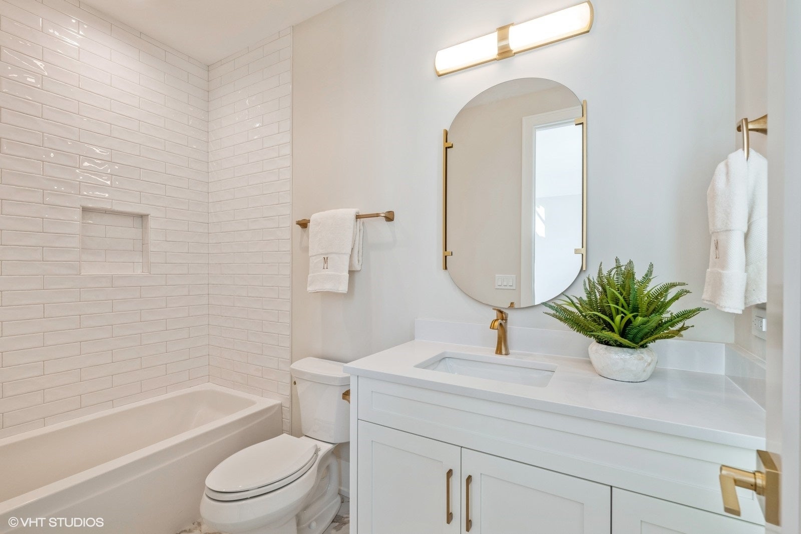 6035 Bentley (Lot 9) Avenue