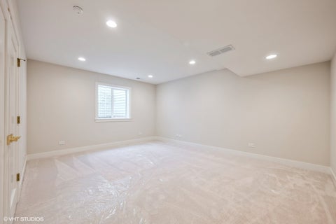Tiny photo for 6035 Bentley (Lot 9) Avenue, Willowbrook, IL 60527 (MLS # 12633610)