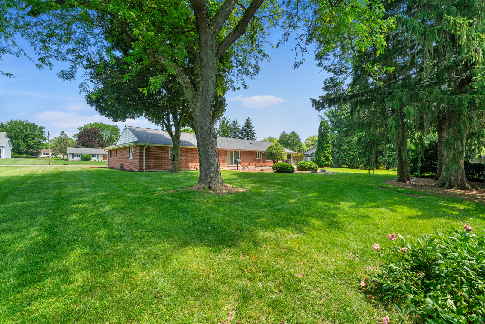 212 Forsythe Lane