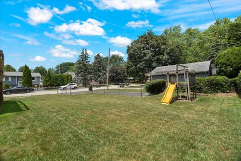Tiny photo for 424 E Shorewood Road, Round Lake Beach, IL 60073 (MLS # 12732301)