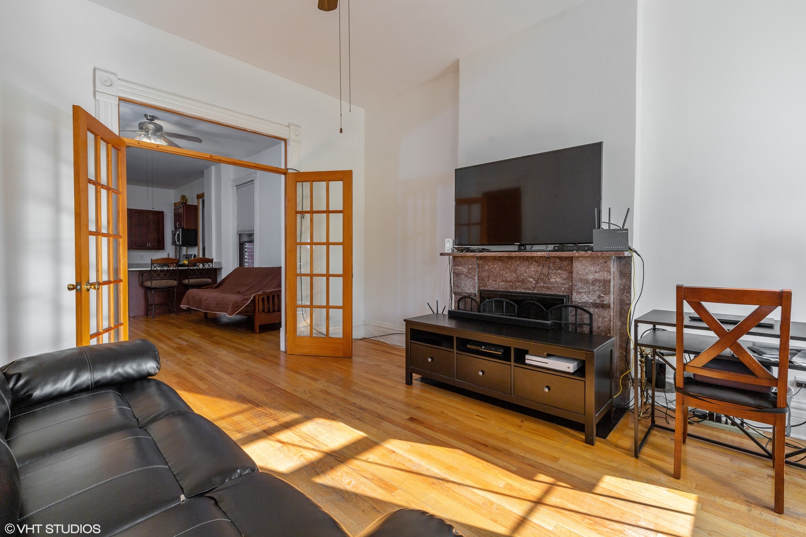 1433 N California Avenue 2