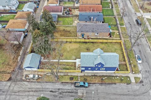 Tiny photo for 721 W 116th Street, Chicago, IL 60628 (MLS # 12540897)