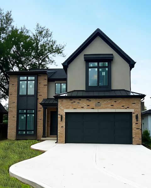 Photo of 286 N Indiana Avenue, Elmhurst, IL 60126 (MLS # 12497050)