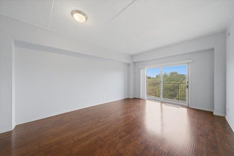 Tiny photo for 125 Lakeview Drive #604, Bloomingdale, IL 60108 (MLS # 12759844)