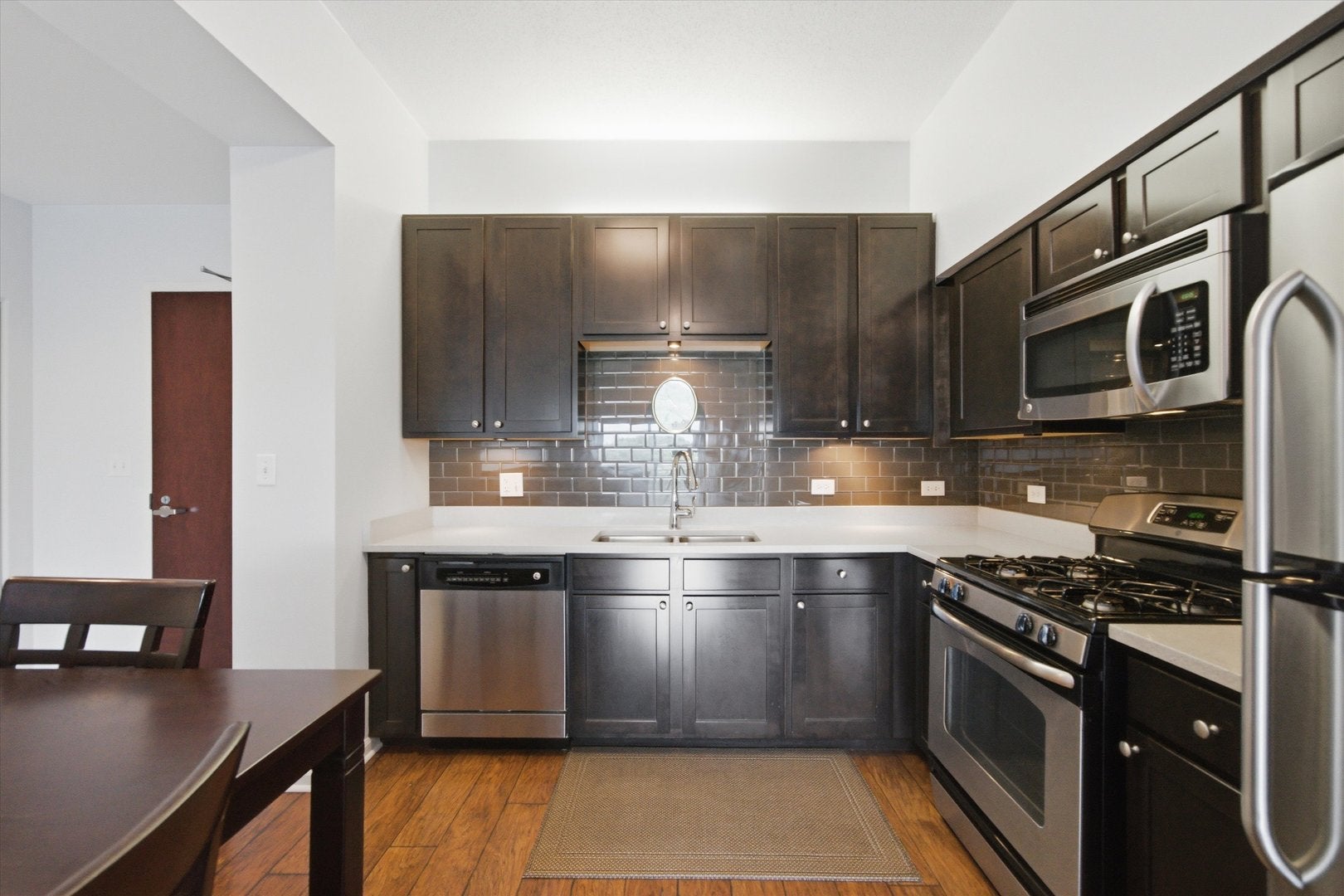 125 Lakeview Drive 604