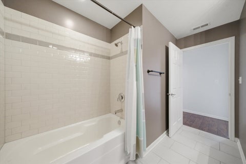 Tiny photo for 125 Lakeview Drive #604, Bloomingdale, IL 60108 (MLS # 12759844)