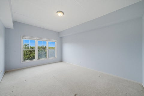 Tiny photo for 125 Lakeview Drive #604, Bloomingdale, IL 60108 (MLS # 12759844)