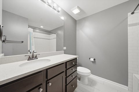 Tiny photo for 125 Lakeview Drive #604, Bloomingdale, IL 60108 (MLS # 12759844)