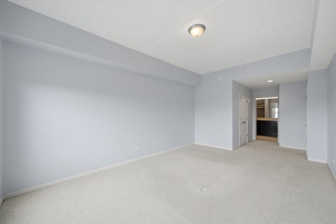 Tiny photo for 125 Lakeview Drive #604, Bloomingdale, IL 60108 (MLS # 12759844)