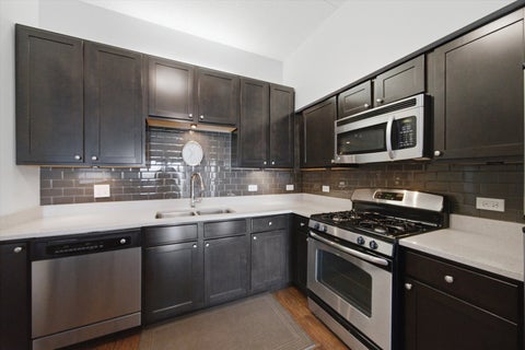 Tiny photo for 125 Lakeview Drive #604, Bloomingdale, IL 60108 (MLS # 12759844)