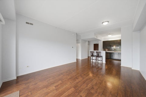 Tiny photo for 125 Lakeview Drive #604, Bloomingdale, IL 60108 (MLS # 12759844)