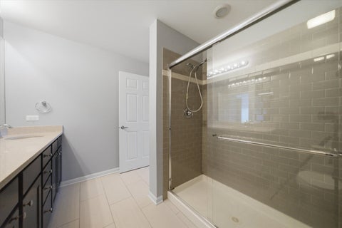 Tiny photo for 125 Lakeview Drive #604, Bloomingdale, IL 60108 (MLS # 12759844)