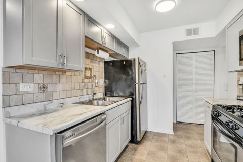 Tiny photo for 655 Hale Court, Wheeling, IL 60090 (MLS # 12545672)