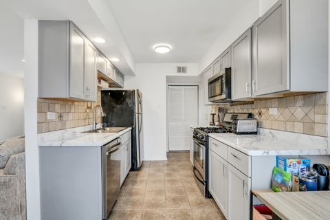 Tiny photo for 655 Hale Court, Wheeling, IL 60090 (MLS # 12545672)