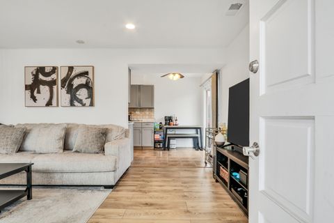 Tiny photo for 655 Hale Court, Wheeling, IL 60090 (MLS # 12545672)