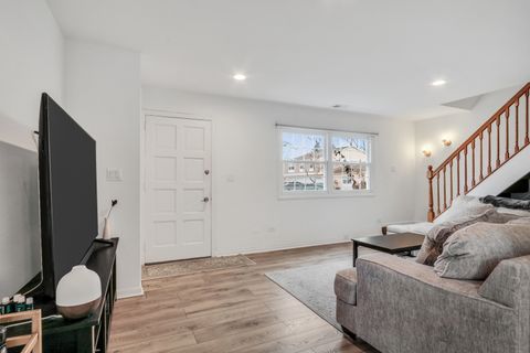 Tiny photo for 655 Hale Court, Wheeling, IL 60090 (MLS # 12545672)