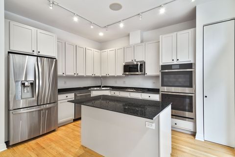 Tiny photo for 849 W Ohio Street #8, Chicago, IL 60642 (MLS # 12485771)