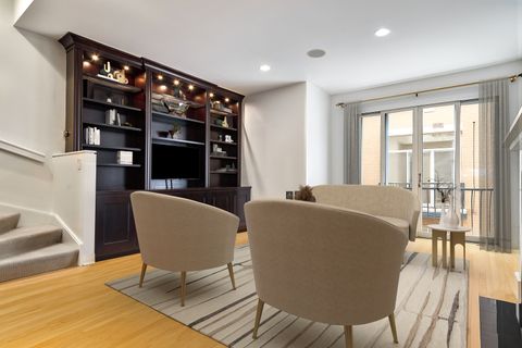 Tiny photo for 849 W Ohio Street #8, Chicago, IL 60642 (MLS # 12485771)