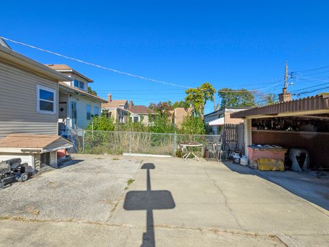 Tiny photo for 1413 N Long Avenue, Chicago, IL 60651 (MLS # 12514987)