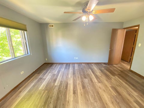 Tiny photo for 13933 LARAMIE Avenue #217, Crestwood, IL 60418 (MLS # 12776087)