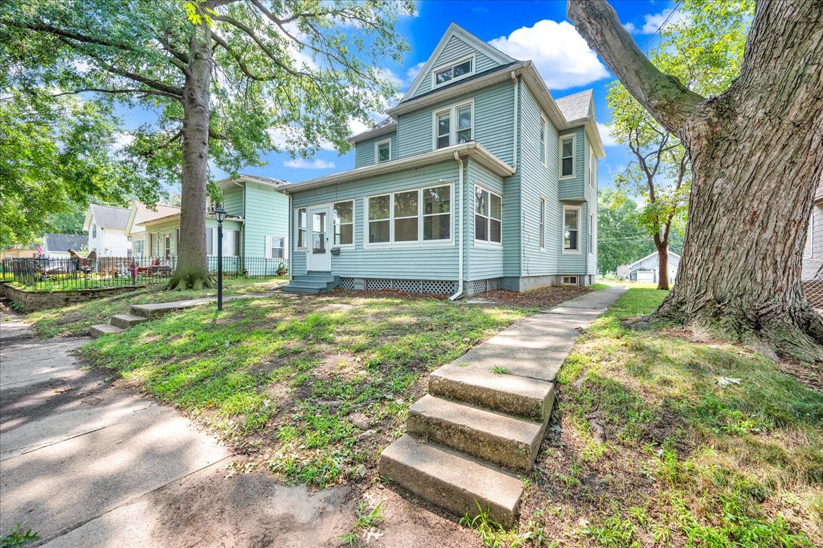 1007 S Capitol Street