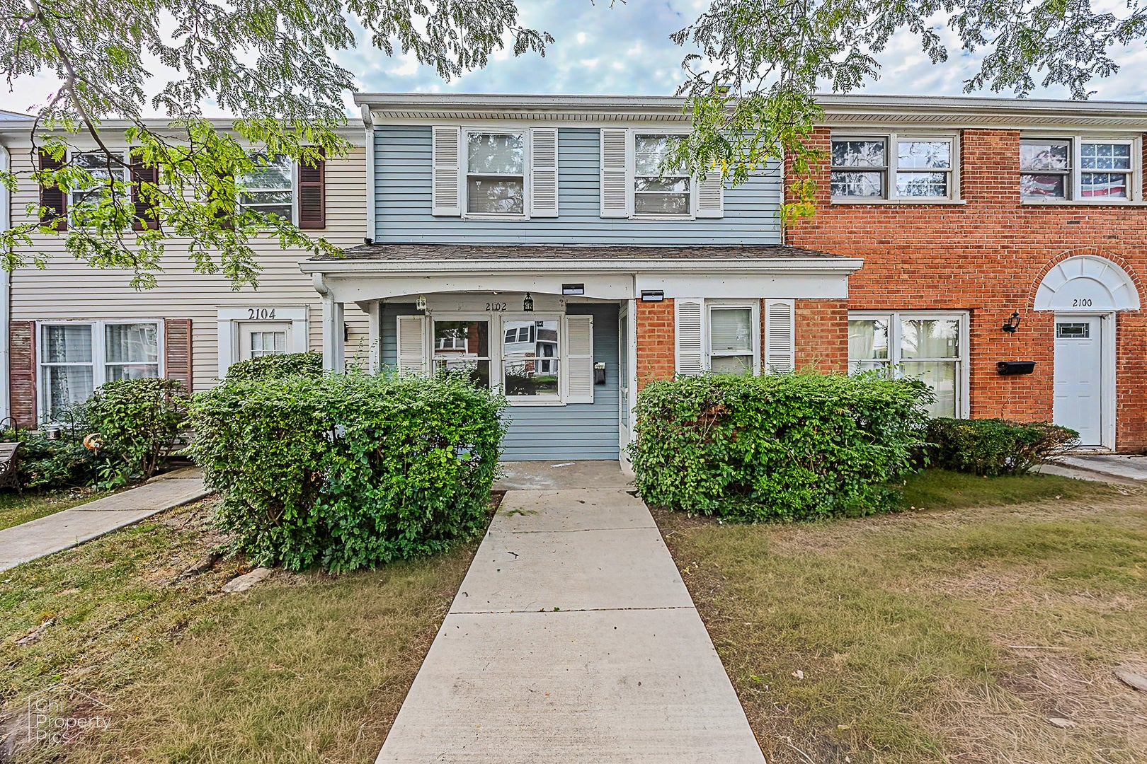 2102 Stanley Court