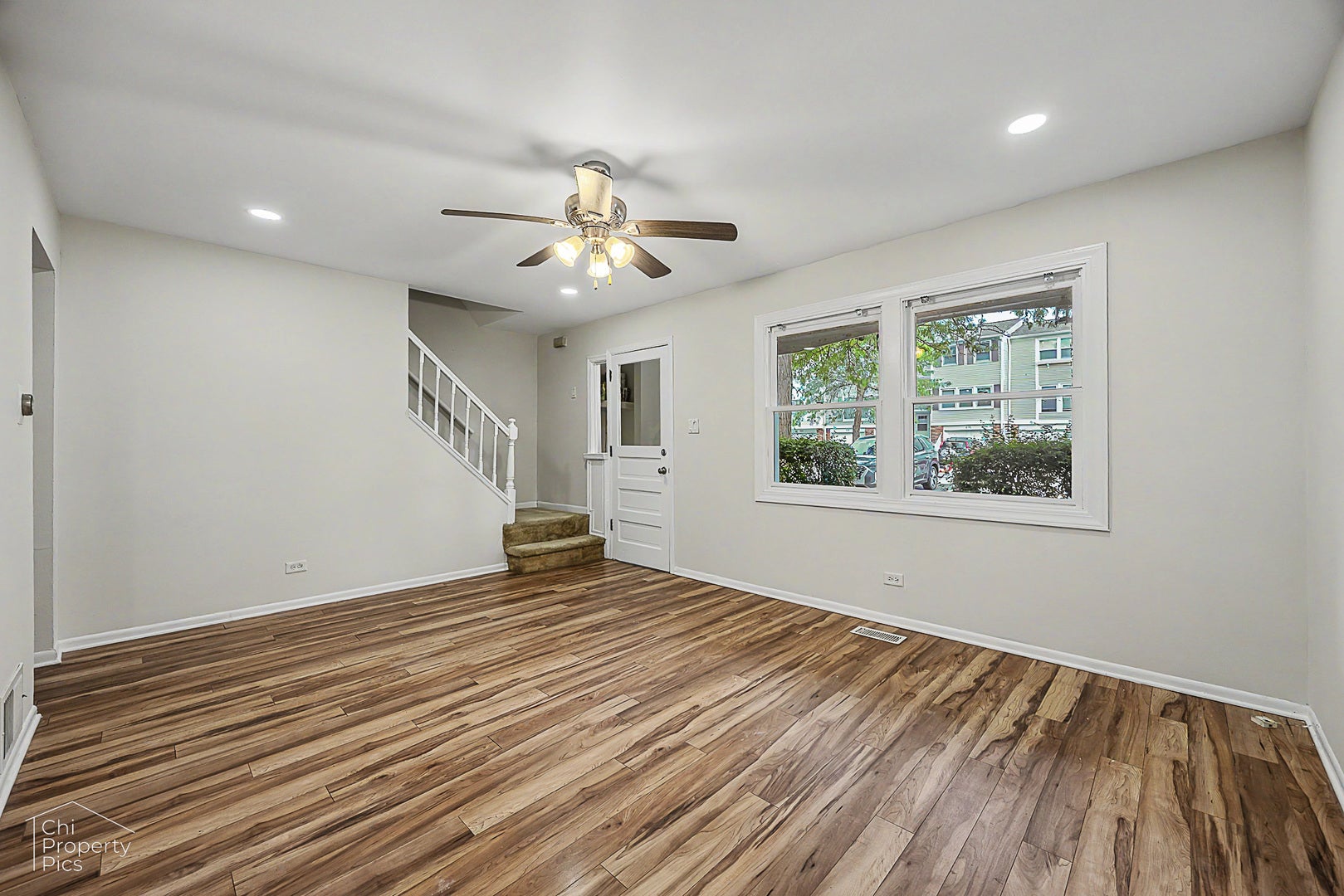 2102 Stanley Court
