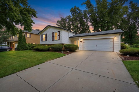 Tiny photo for 1025 Belair Drive, Darien, IL 60561 (MLS # 12732564)
