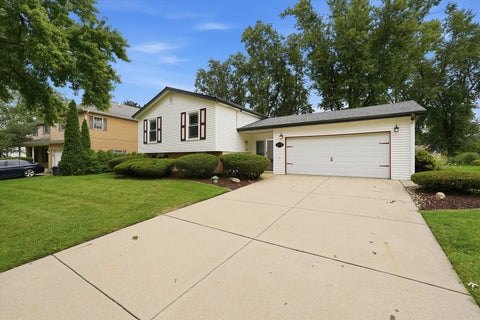 Tiny photo for 1025 Belair Drive, Darien, IL 60561 (MLS # 12732564)