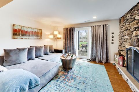 Tiny photo for 127 W King Henry Court, Palatine, IL 60067 (MLS # 12616903)