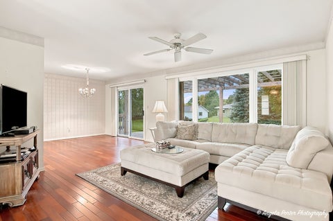 Tiny photo for 948 Wiltshire Drive, McHenry, IL 60050 (MLS # 12781934)