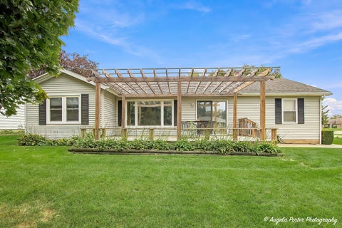 Tiny photo for 948 Wiltshire Drive, McHenry, IL 60050 (MLS # 12781934)