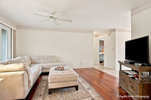 Tiny photo for 948 Wiltshire Drive, McHenry, IL 60050 (MLS # 12781934)