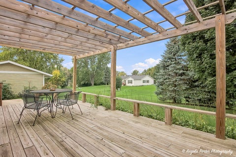 Tiny photo for 948 Wiltshire Drive, McHenry, IL 60050 (MLS # 12781934)